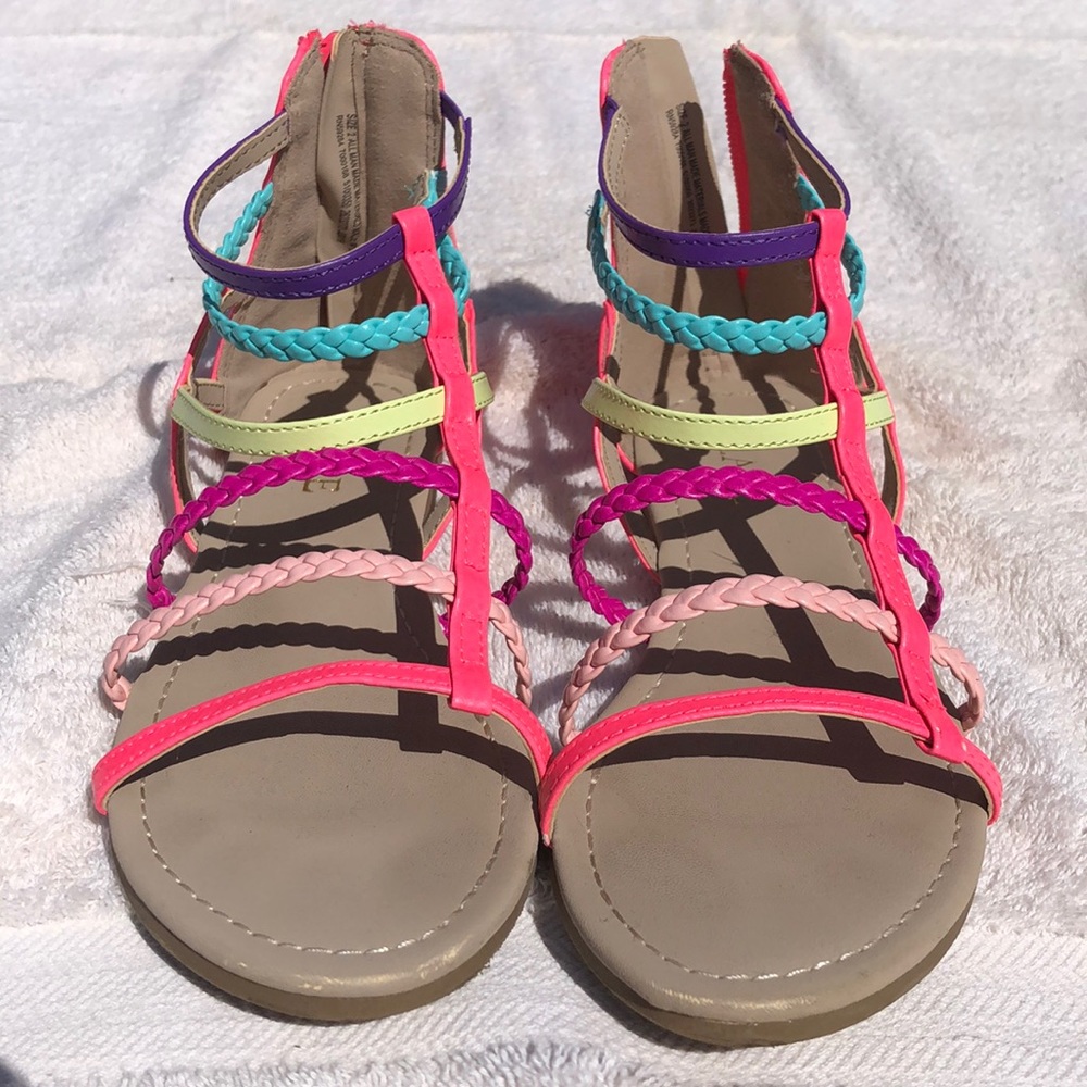 Girls children’s place size 2 sandals